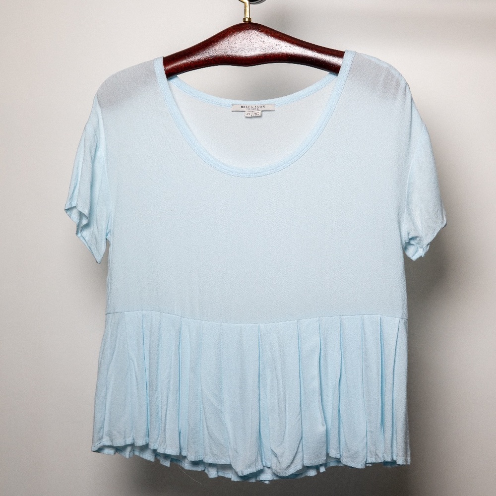 Bella Luxx baby blue top with pleats